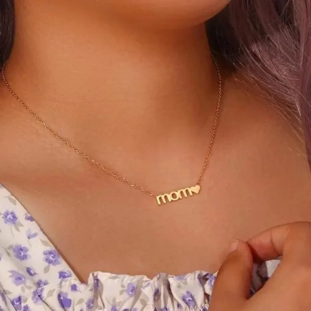 NEW MOM HEART 18K GOLD NECKLACE, NICE NECKLACE, CUTE NECKLACE - Picture 2 of 6